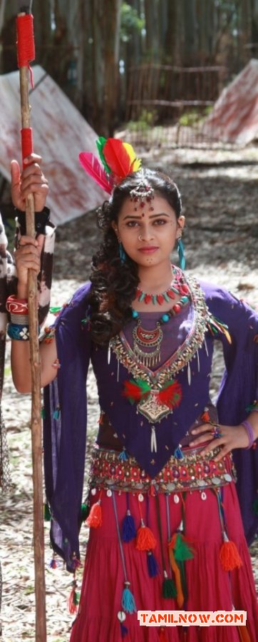 Actress Sri Divya Photos 8512