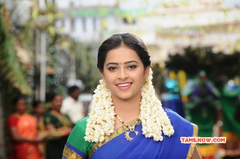 Latest Pictures Sri Divya 7325