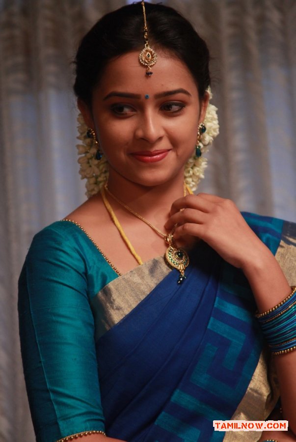 Sri Divya Photos 8438