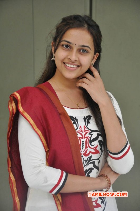 Sri Divya South Actress Apr 2015 Galleries 4583