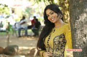 Sri Priyanka Heroine Images 1930