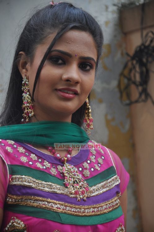 Actress Sri Shalini 2717