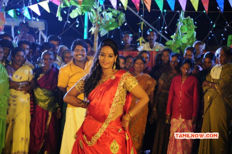 Suja Varunee Tamil Movie Actress New Albums 7559