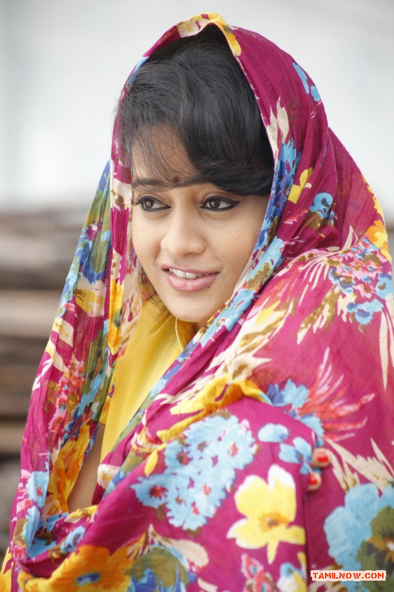 Tamil Actress Suja Varunee 7182