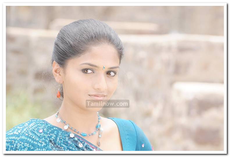 Actress Sunaina Photos 01