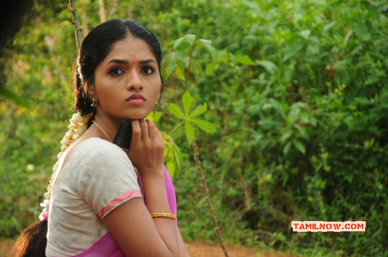 Sunaina Heroine 2014 Still 4683