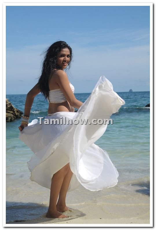 Sunaina Stills 22