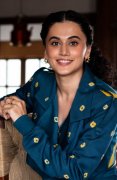 Taapsee Pannu Tamil Movie Actress Wallpapers 9770
