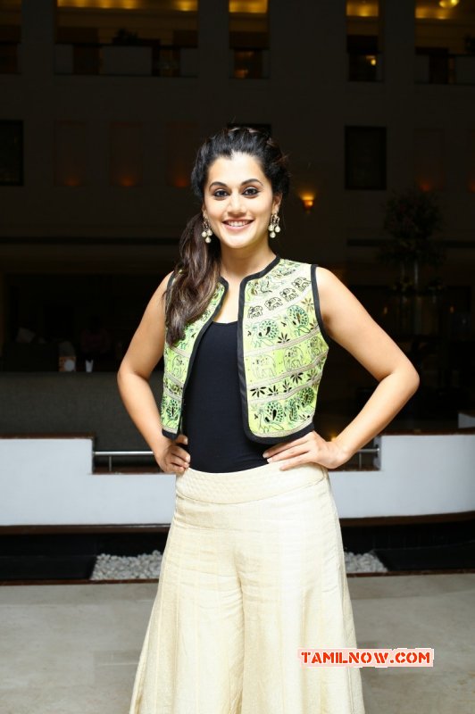 Pic Tapsee Pannu Film Actress 5713