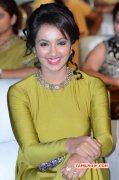 Tejaswi Madivada Tamil Actress 2015 Wallpaper 6458