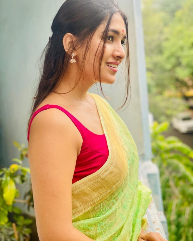 Nov 2021 Image Vani Bhojan Cinema Actress 5347