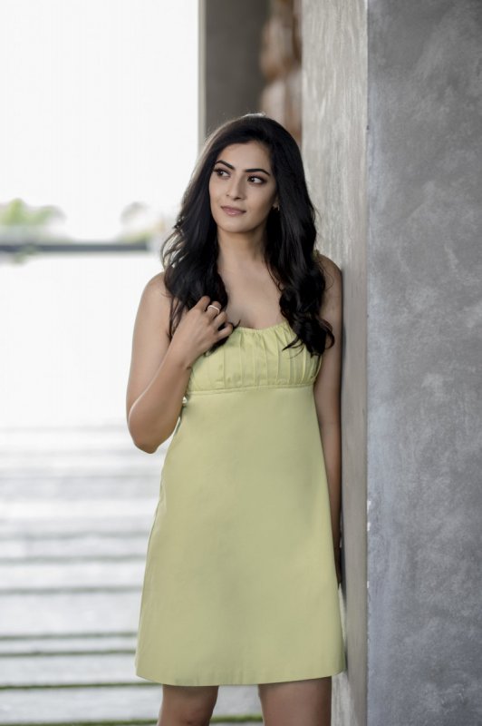 Indian Actress Varalaxmi Sarathkumar New Photos 3484