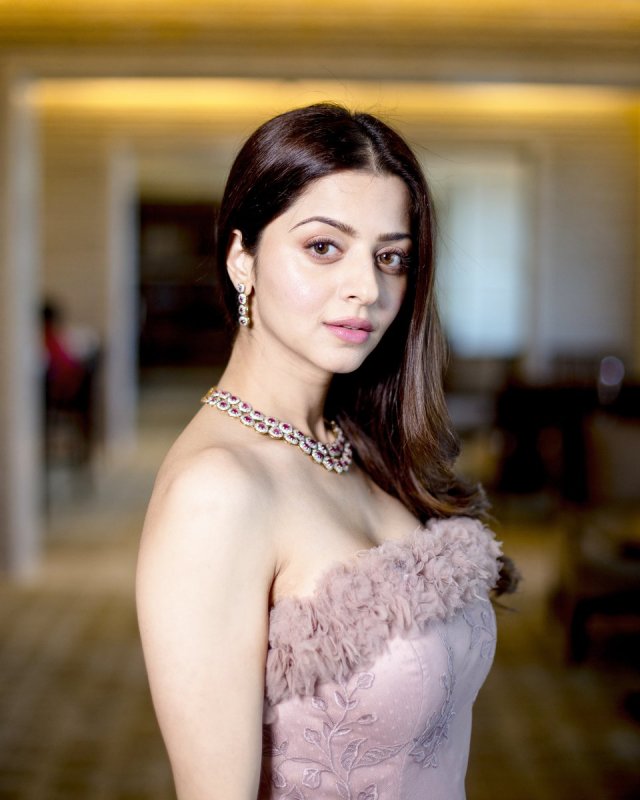 2020 Gallery Vedhika Tamil Movie Actress 1142