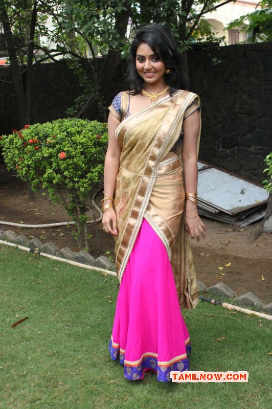 Latest Album Vidya Pradeep Cinema Actress 1073