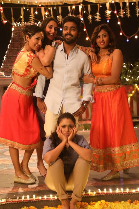 100 Percent Kadhal Still Photo 229