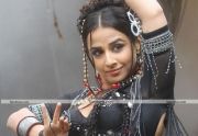 Vidya Balan In 15aam Nootraandu Uraivaal 4