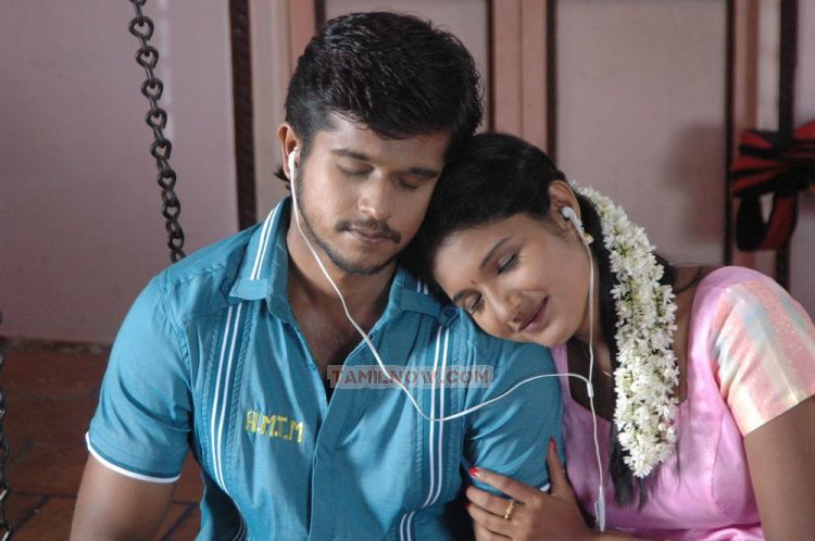 Movie Aayiram Muthangaludan Thenmozhi Stills 9808