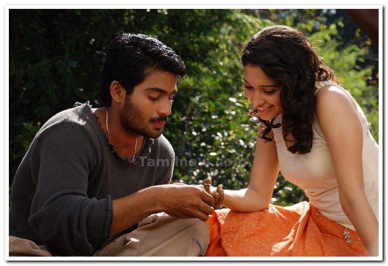 Siddharth And Tamanna Still 1