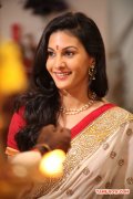 Amyra In Movie Anegan 8