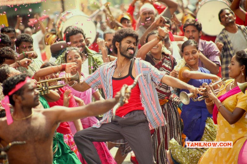 Dhanush In Anegan Movie New Still 276