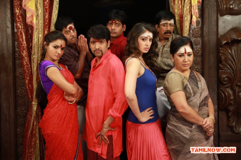 Andrea Jeremiah Santhanam Raai Laxmi Kovai Sarala Aranmanai 255