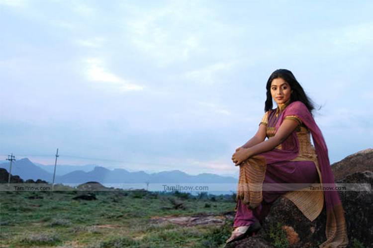 Poorna Still 4