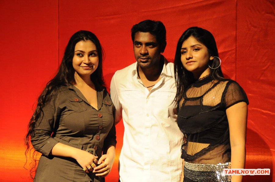 Athiyayam 6653