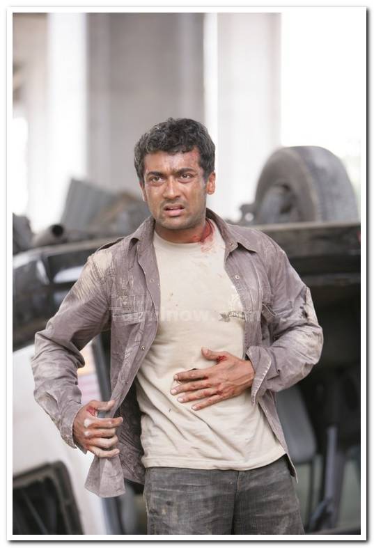 Rare and Unseen Photos of Suriya in Vaaranam Aayiram Set 5