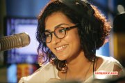 Parvathy As Rj Saira In Bangalore Naatkal 12