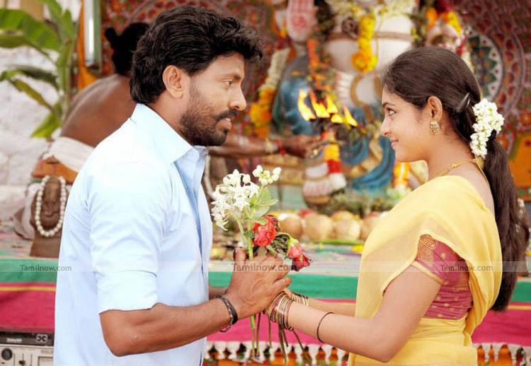 Harikumar And Arundhati Still 8