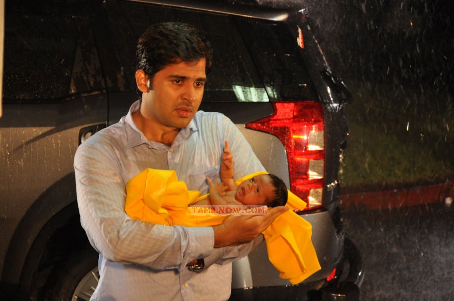 Chithiraiyil Nila Choru 3689