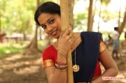 En Nenjai Thottaye Photos 1156