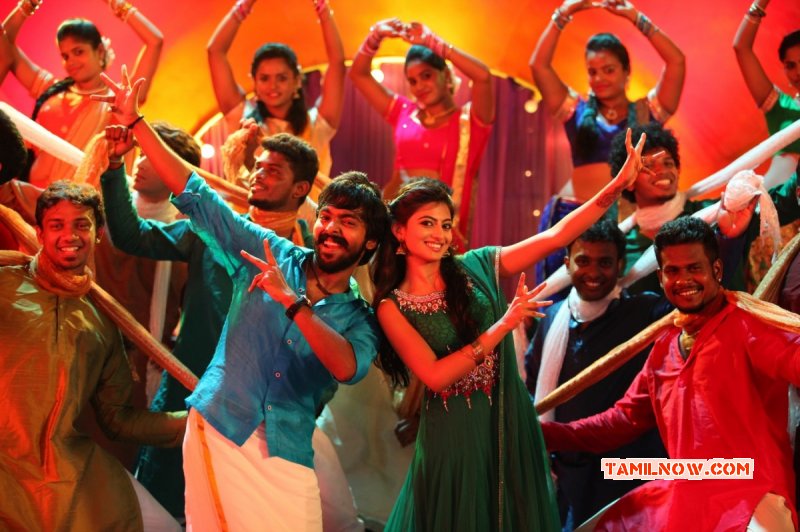 Gv Prakash And Anandhi Pic 694