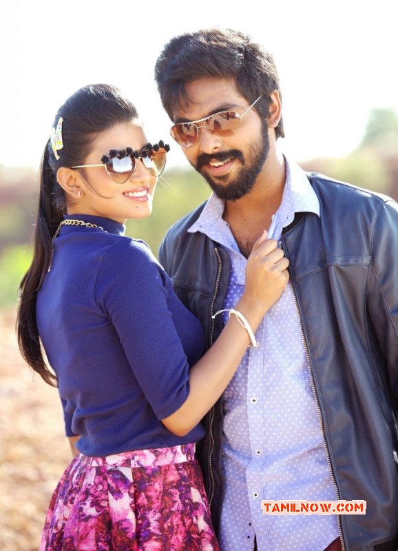 New Pic Gv Prakash And Anandhi 105