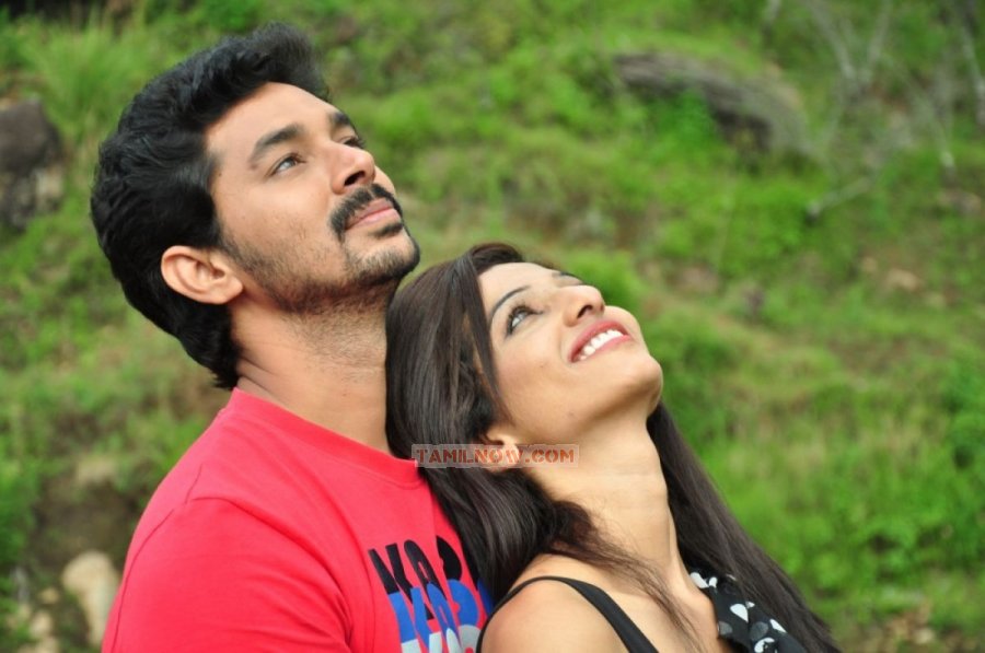 Tamil Movie Ennachu Photos 3641