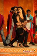 Film Still Revi Teja Shruthi Haasan In Evanda 233