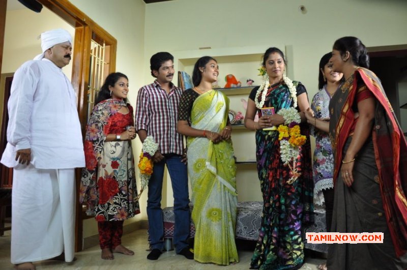 New Photo Ilakkanam Illatha Kadhal 4680