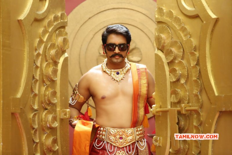 Santhanam In Inimey Ippadi Thaan New Image 158