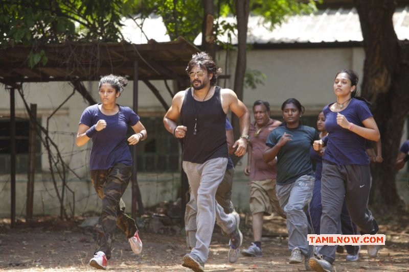 Madhavan In Irudhi Suttru Latest Pic 586