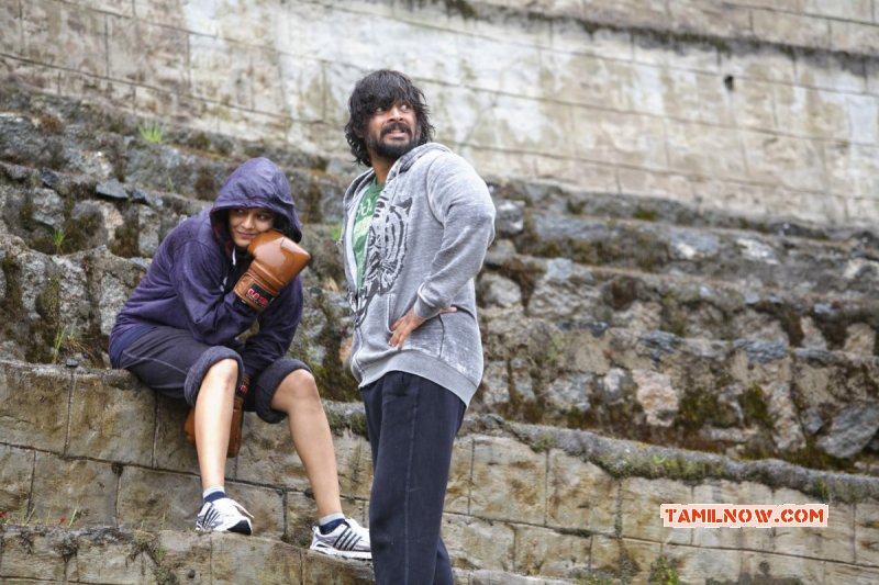 Madhavan Ritika Singh Irudhi Suttru Cinema 191