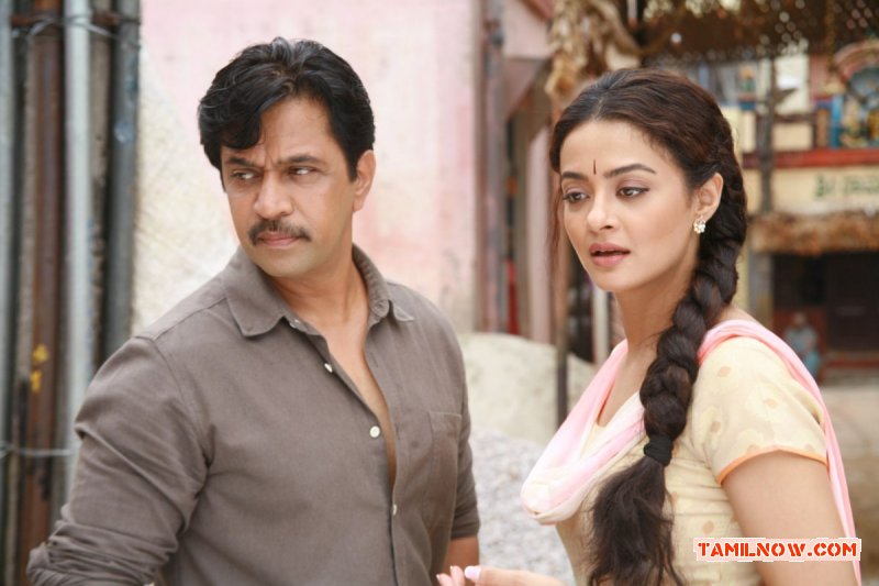 Arjun Sarja Surveen Chawla In Jai Hind 2 804