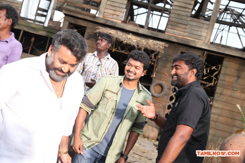 Mohanlal And Vijay At Jilla Location 736