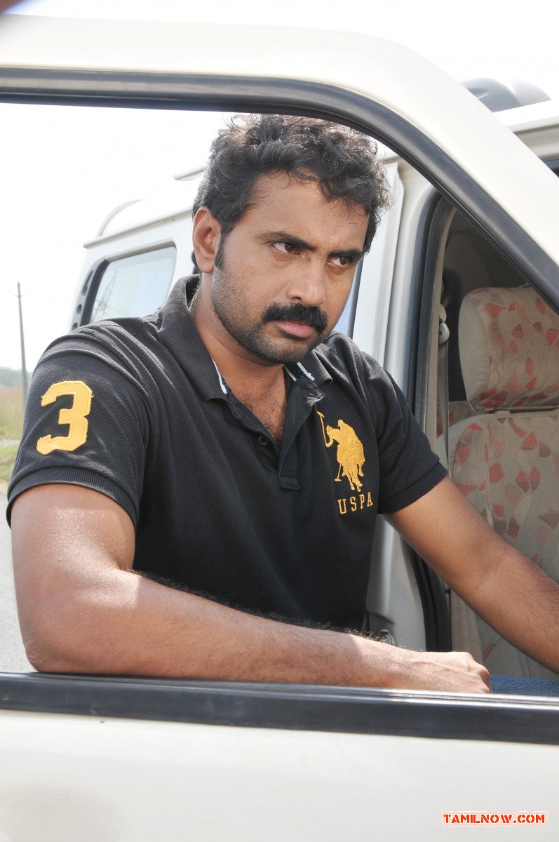 Movie Kadavul Paathi Mirugam Paathi Stills 2557