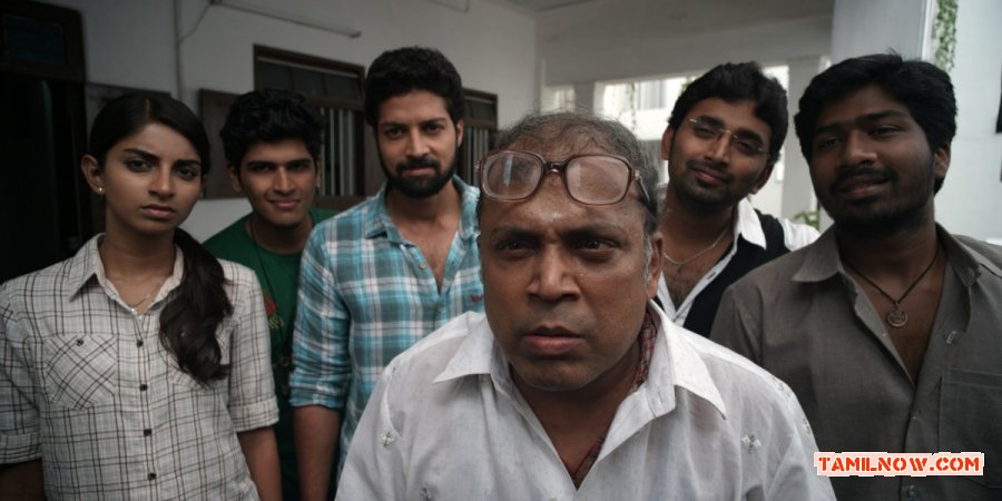Kadhai Thiraikkadhai Vasanam 3108