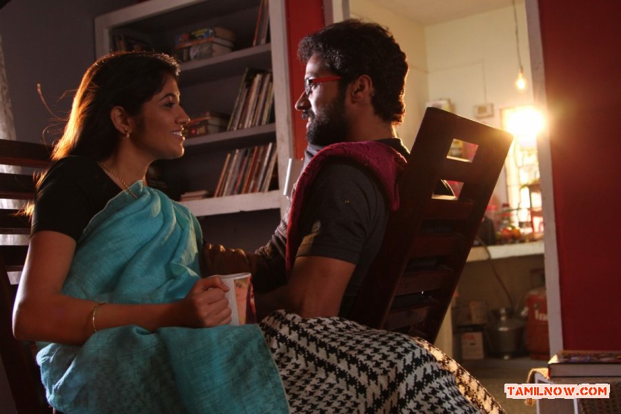 Kadhai Thiraikkadhai Vasanam Stills 2614