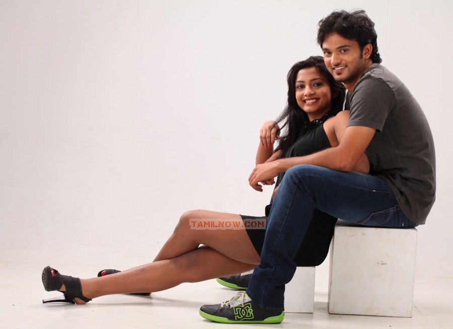 Kadhal Vazhakku Stills 546