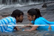 Kadhalai Kadhalikkiren Movie Still 7