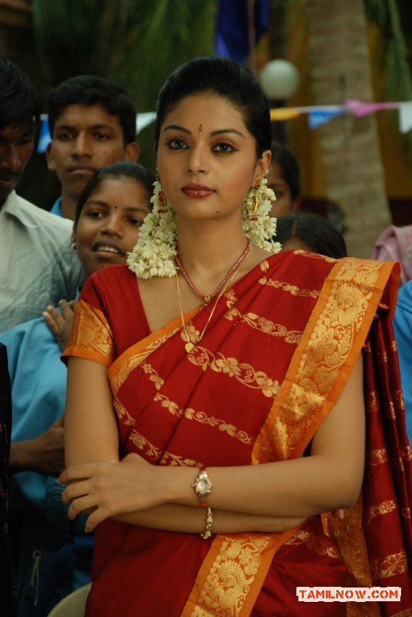 Sanam Shetty In Kalai Vendhan 757