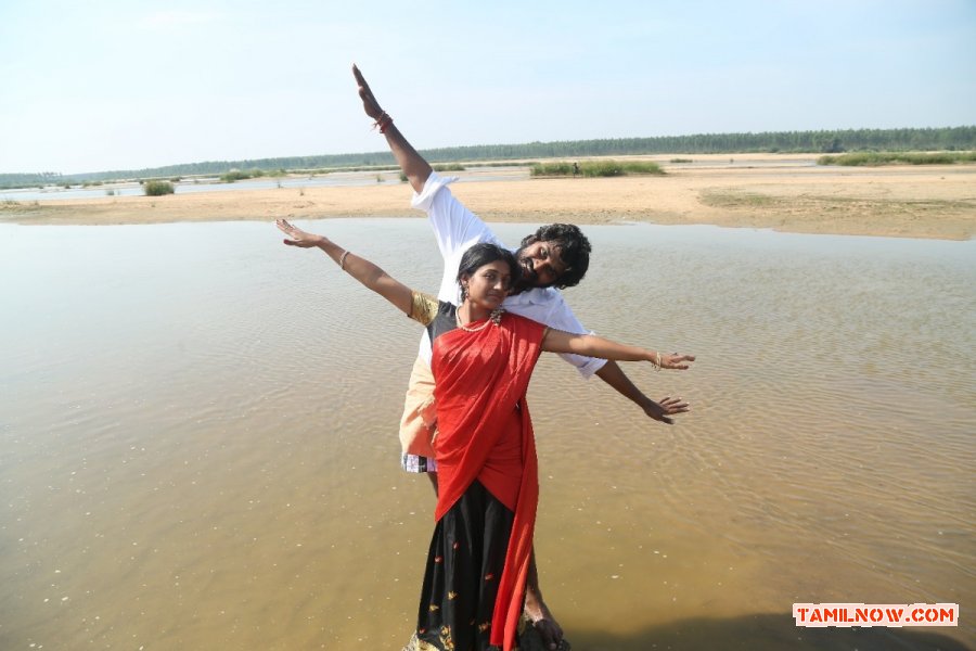 Kalvu Tholilchalai Stills 9059