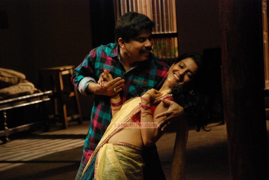Kanna Laddu Thinna Aasaiya 4883